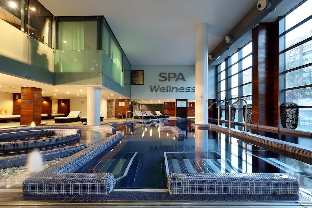 ホテル ユーロスターズ スイーツ ミラシエラ マドリード エクステリア 写真 The spa at the InterContinental Wien